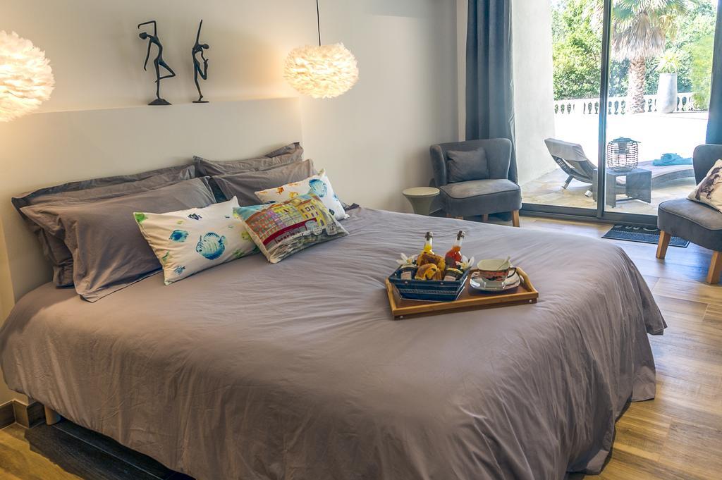 B&B Les Voiles De Valescure Chambres D'Hotes Et Son Espace Bien Etre Сен-Рафаель Номер фото